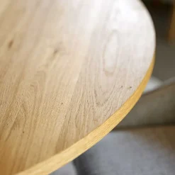 135 cm runder Esstisch in modernem Design - Mocima