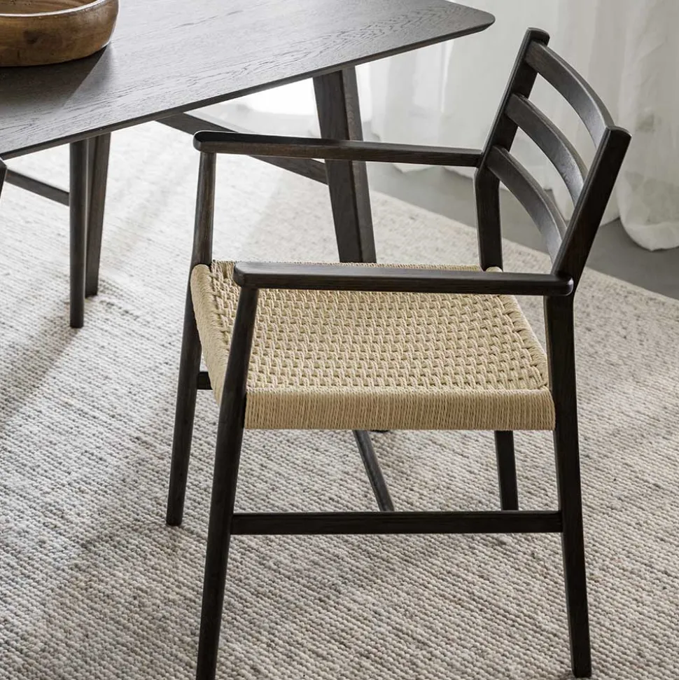 Armlehnenstuhl in Eiche Dunkel - Gardaz