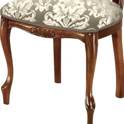 Aufwändig gestalteter Esszimmerstuhl im Barockstil - Ursanna