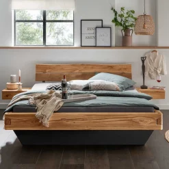 Balkenbett in Schwebeoptik mit Wangengestell - Dominico