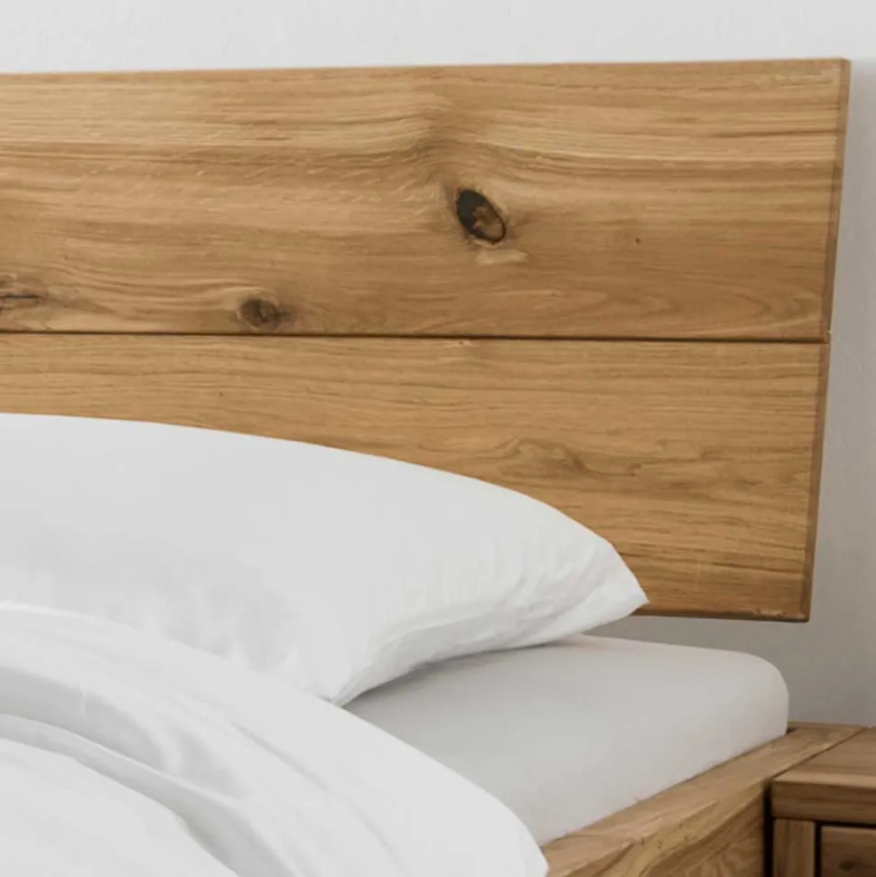 Bett & Nachtkommoden aus Wildeiche - Aryvano (dreiteilig)