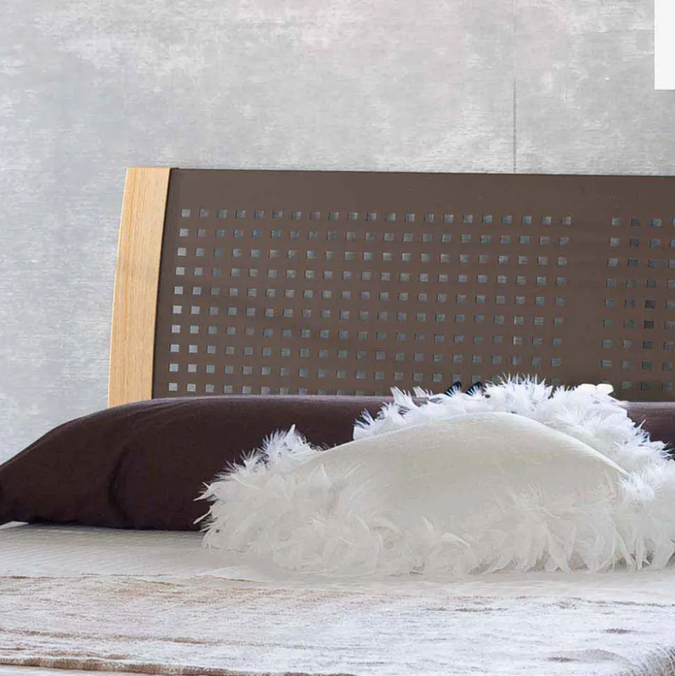 Bett Ternin in Braun Stahl