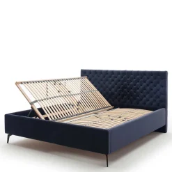 Blaues Stauraumbett mit Chesterfield Kopfteil - Lani