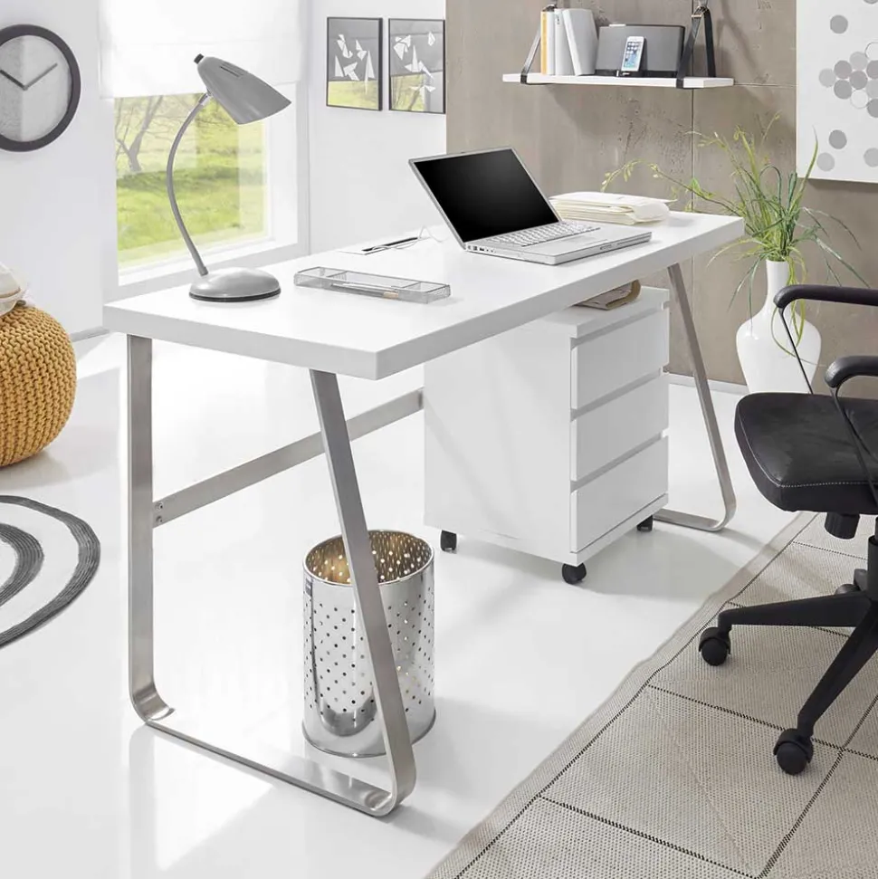 Bürotisch Camona mit Kabeldurchlass