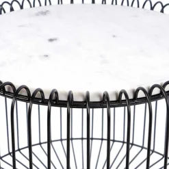 Design Beistelltisch aus Marmor in Weiß - Sumilar