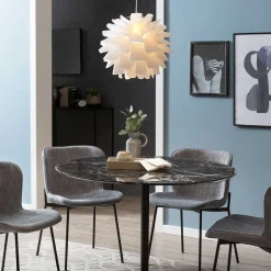 Design Hängelampe mit Kunststoff Kugel Schirm - Micaelo