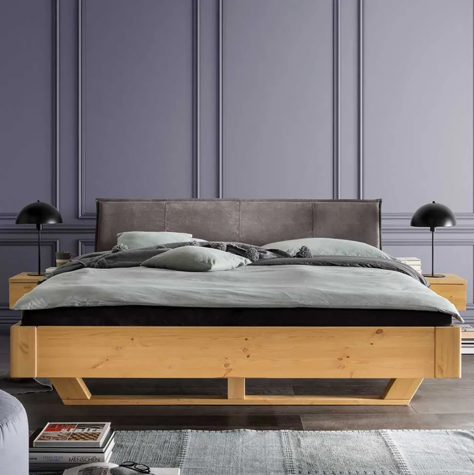 Designbett mit Holzkufen aus Kiefer gelaugt - Ravilon