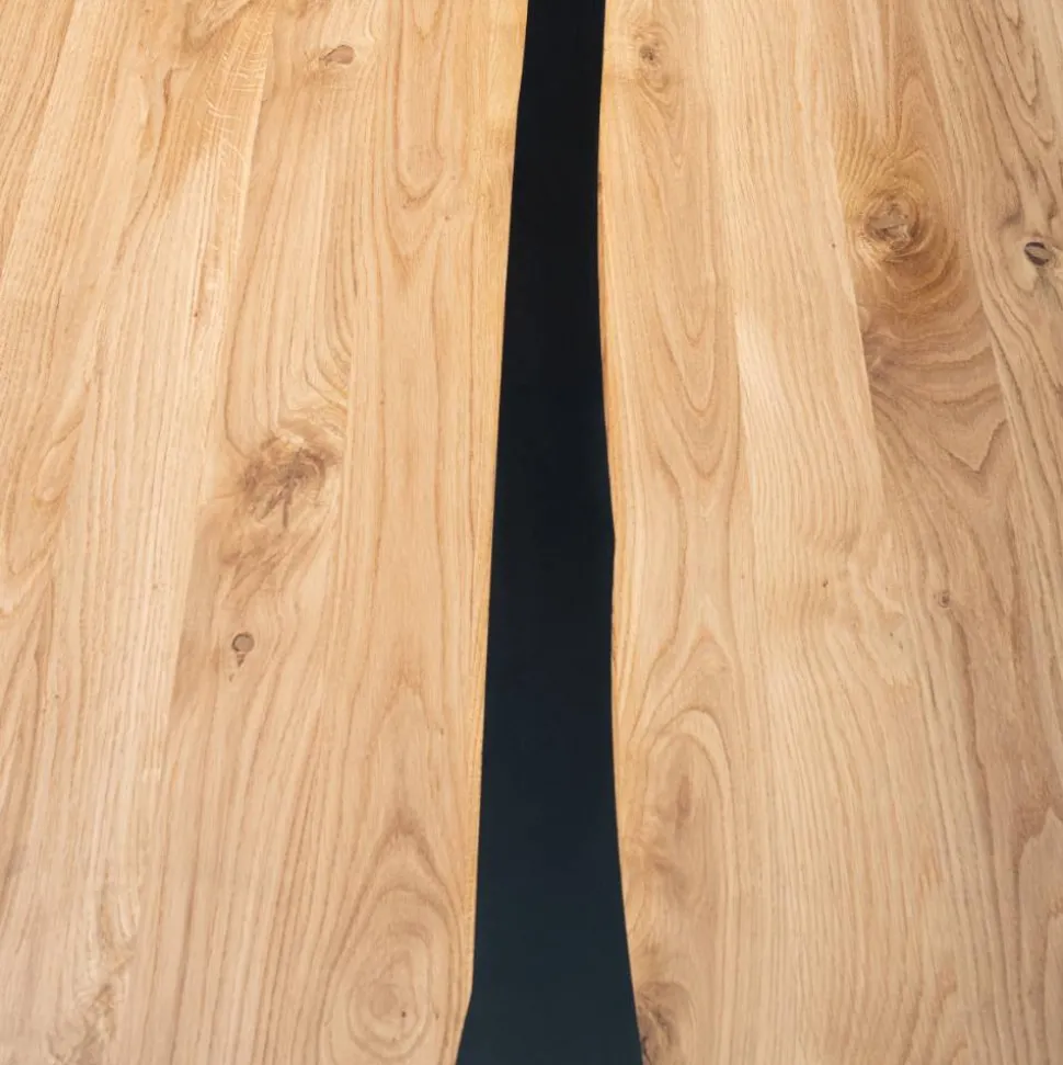 Design-Eichentisch mit Buchenholz-Spidergestell - Drakura