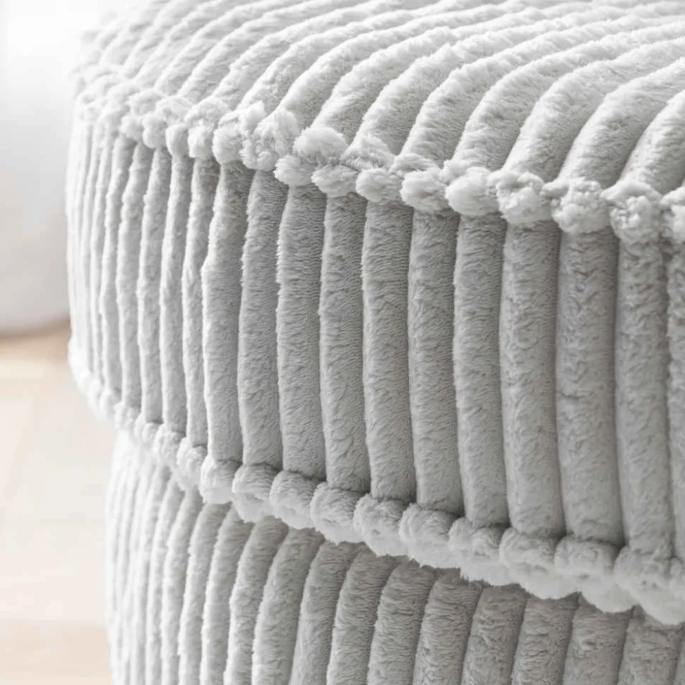 Drehbarer Wohnzimmersessel in Hellgrau - Iliana