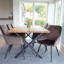 Edle Tischgruppe mit Samtsesseln - Dalma (siebenteilig)