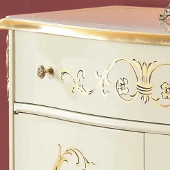 Elegante Barockstil Kommode in Cremeweiß & Gold - Iviada