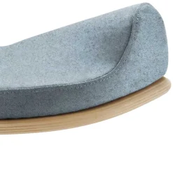 Ergonomischer Hocker in Hellblau Filz - Salcina