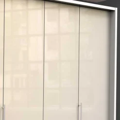 Falttüren Kleiderschrank in Creme Glas - Zidarie