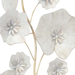Florale Wanddekoration in Weiß und Gold - Skip