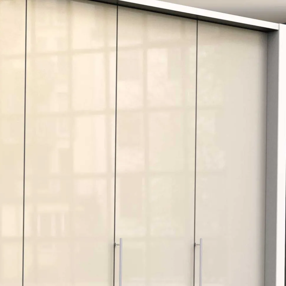 Geräumiger Kleiderschrank mit vielen Schubladen - Zidarie