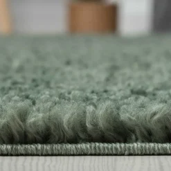 Grüner Läufer Teppich mit hohem Flor - Lura