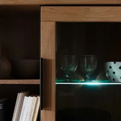 Halboffenes Highboard mit vier Fächern - Vlacoma