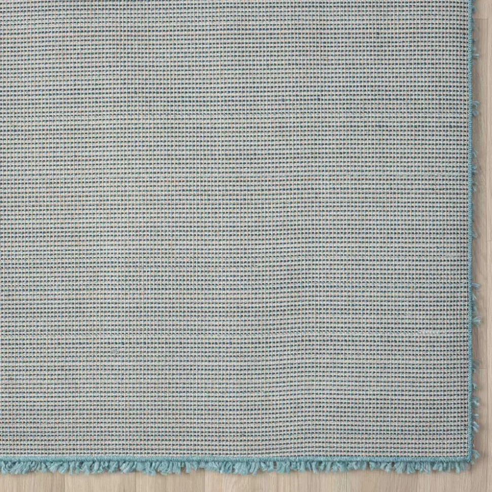 Hellblauer Teppich mit hohem Flor - Saracan