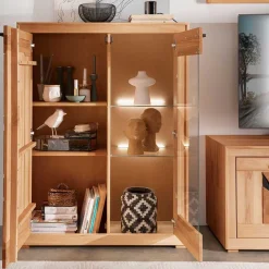 Highboard mit Glaseinsatz aus geölter Kernbuche - Sarosca