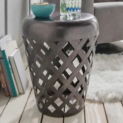 Industrial Design Beistelltisch aus Aluminium - Bahos