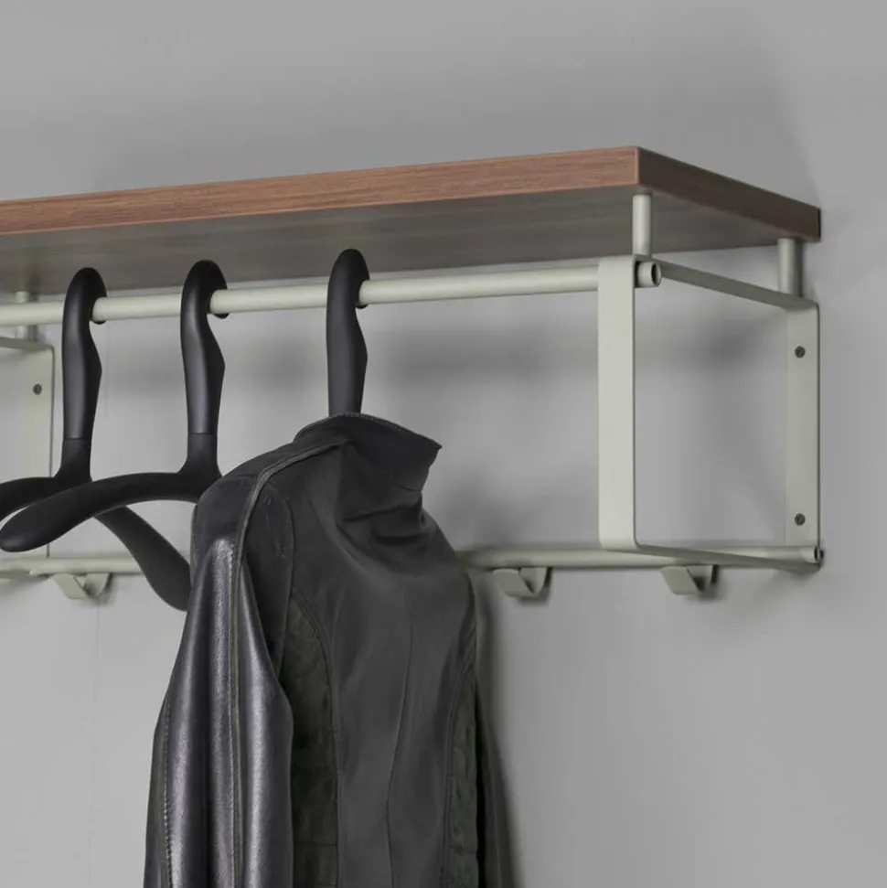 Industry Wandgarderobe in Graugrün Stahl - Studiana