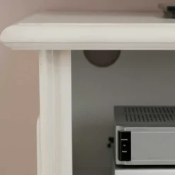 Klassischer TV Unterschrank in Antikweiß - Vicina