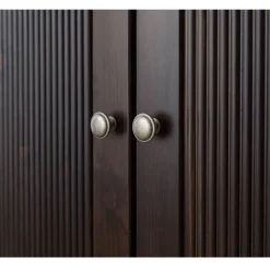 Kompakter Kleiderschrank im Modern-Country-Style - Nauizia