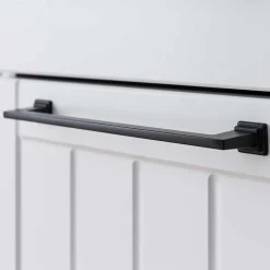 Landhaus Hochschrank fürs Bad - Goliat