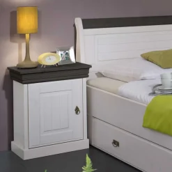 Landhaus Schlafzimmer Pisino aus Kiefer Massivholz (vierteilig)