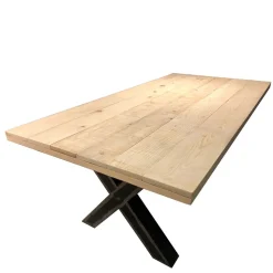 Markanter Esszimmertisch aus Recyclingholz Fichte - Giurgia