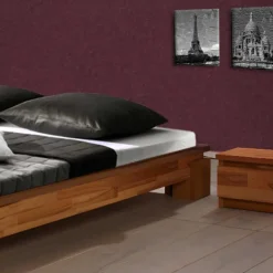 Massives Bett Trambona für Dachschrägen