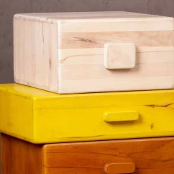 Mehrfarbige Design Kommode aus Massivholz Grace Mango