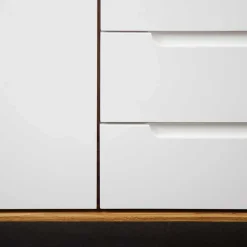 Moderne Kommode mit fünf Schubladen & Tür - Diesta I