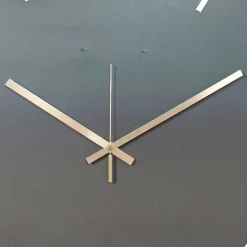 Moderne Wanduhr aus Stahl in Rund - Emsa