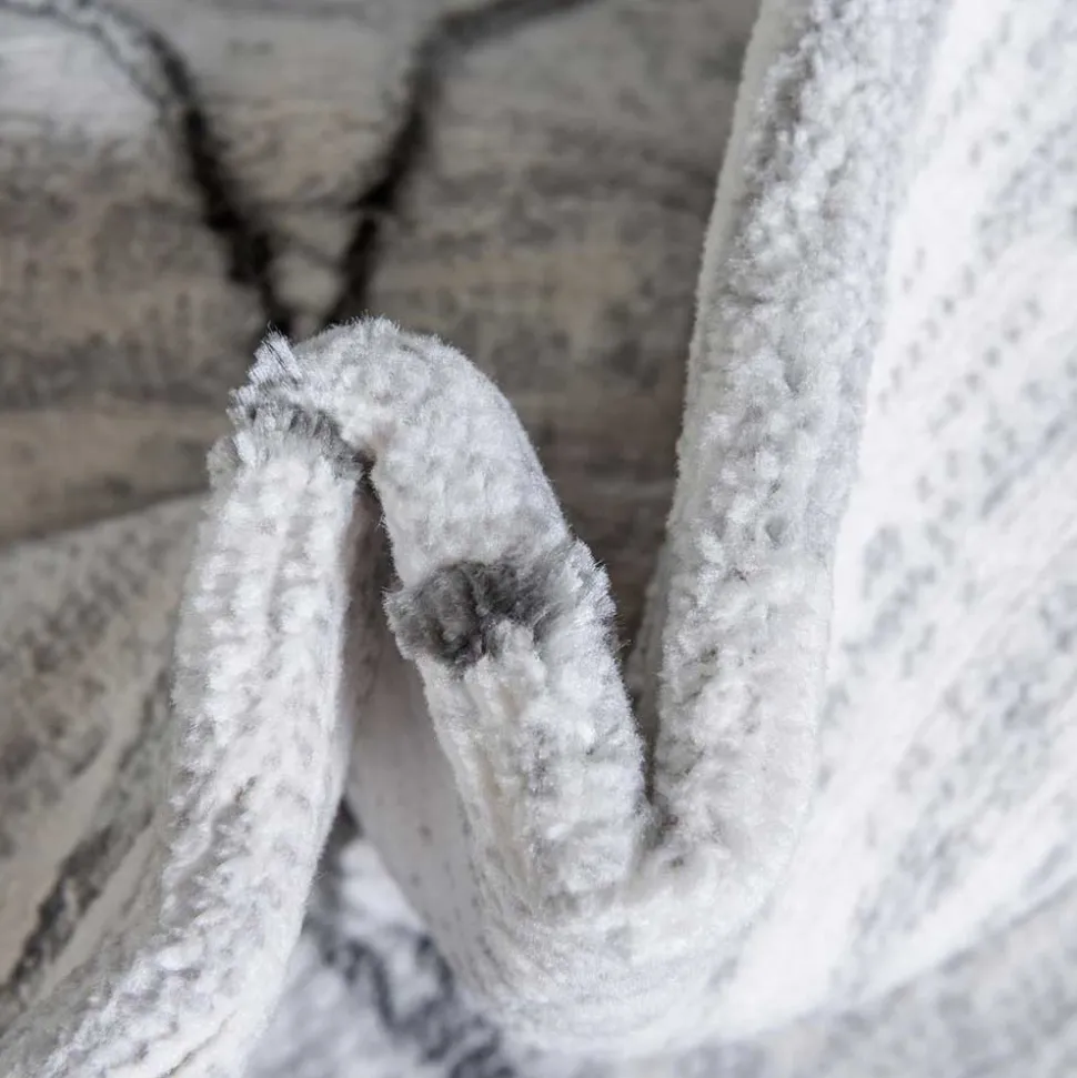 Moderner Teppich mit geometrischem Muster - Jelsica