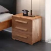 Nachtkommode Nesmina mit drei Schubladen