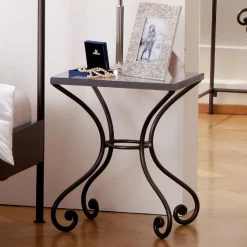 Nachttisch Bitchu aus Gusseisen