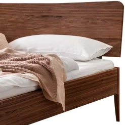 Nussbaum Holzbett für zwei Personen - Lerchona