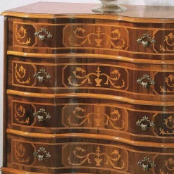 Nussbaumfarbene Kommode mit Intarsien Agosto mit 4 Schubladen