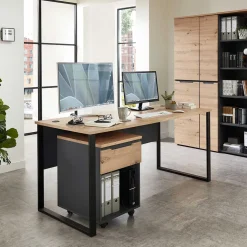 Office Schreibtisch mit Kabeldurchlass - Kuetra