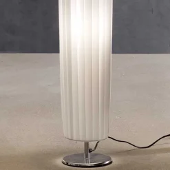 Runde Stehlampe in Weiß & Chrom - Radojan