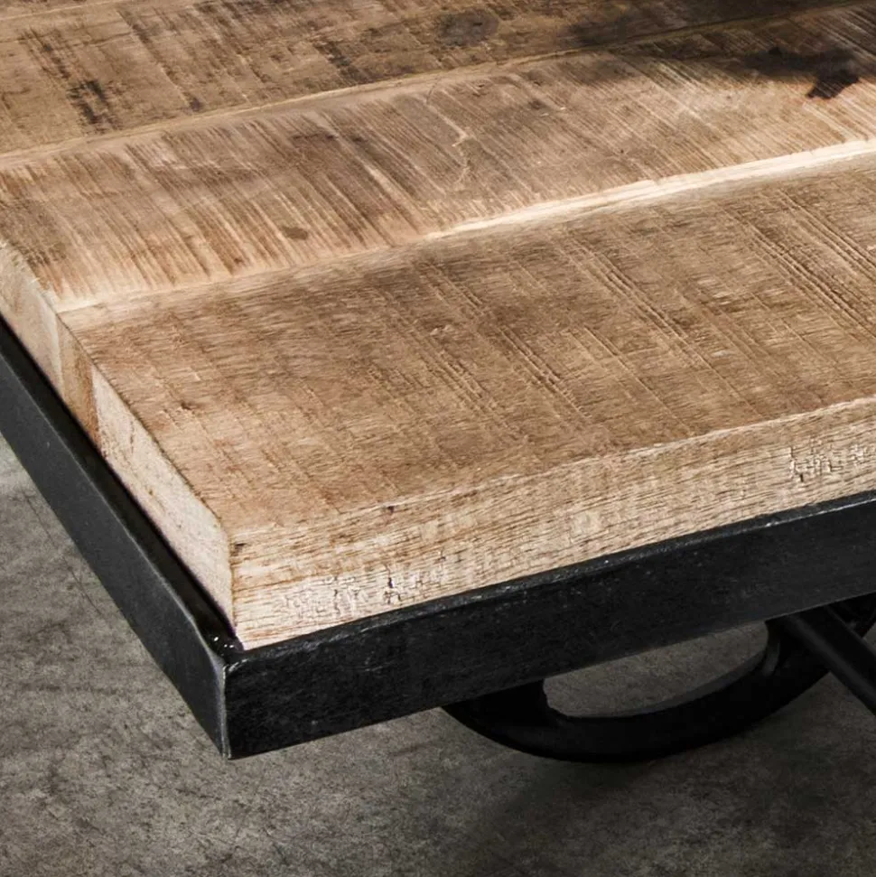 Rustikaler Design Couchtisch mit Eisenrädern - Pistroga