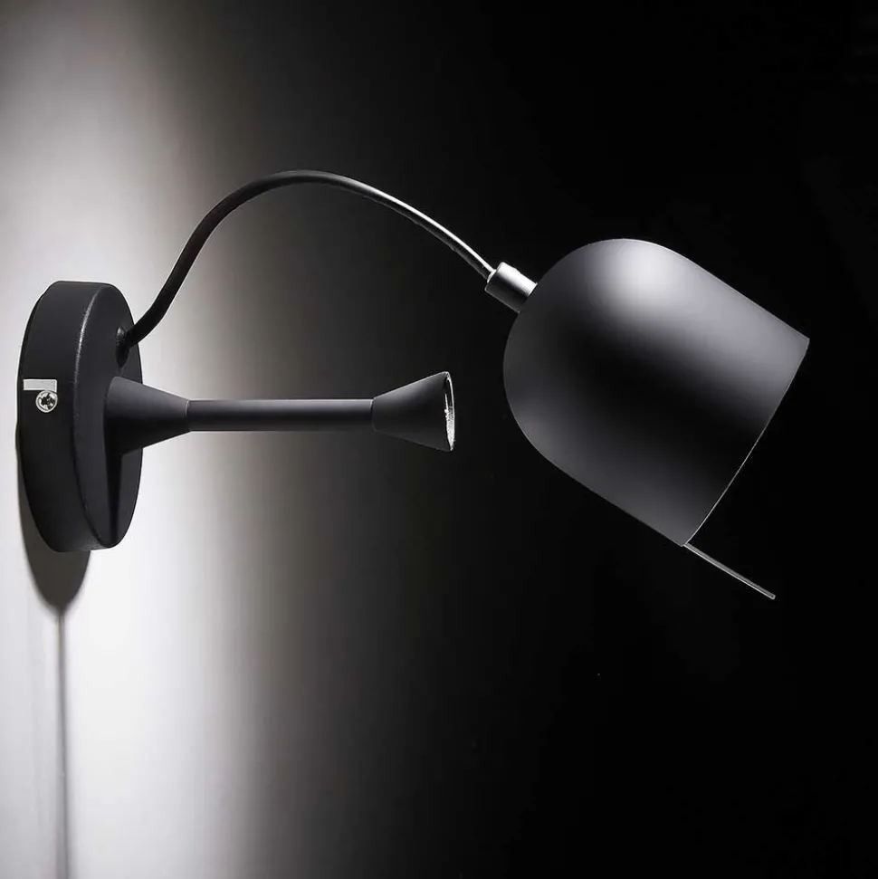 Schwarze Wandleuchte aus Metall - Gosy