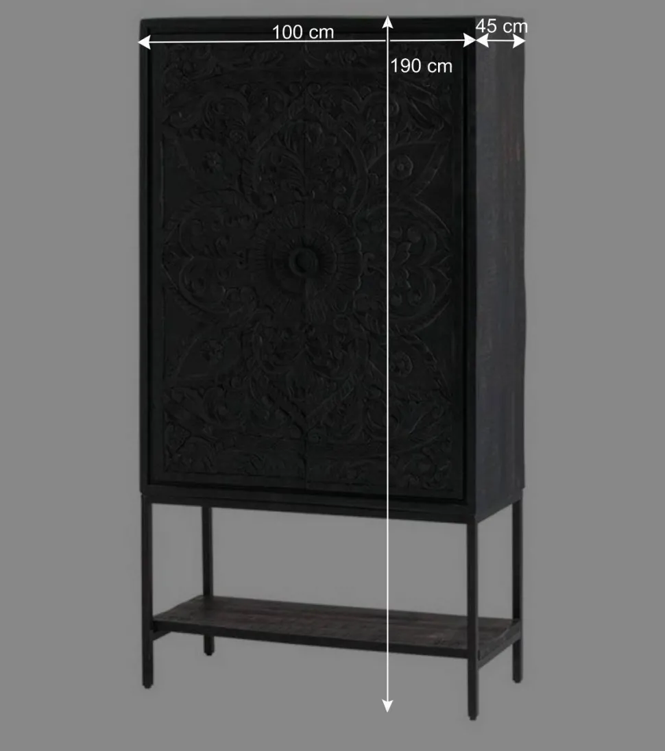 Schwarzer Schrank mit Schnitzereien - Namibe
