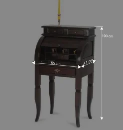 Sekretär Islando im Kolonailstil