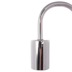 Silberfarbene Tischlampe aus Metall - Viligreta