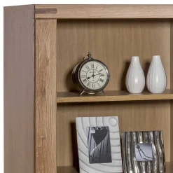 Teilmassive Wohnzimmermöbel aus Wildeiche - Maila (vierteilig)