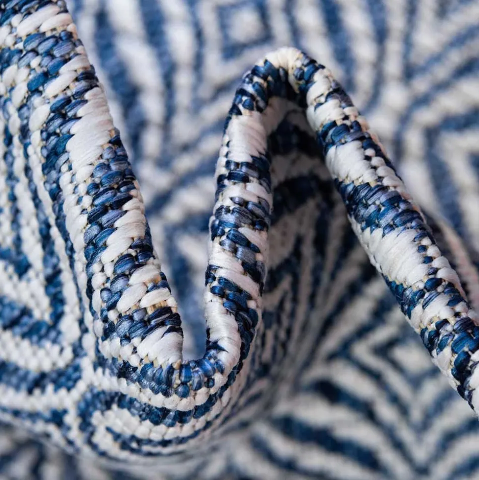 Teppich für Draußen in Dunkelblau und Creme - Argyrio