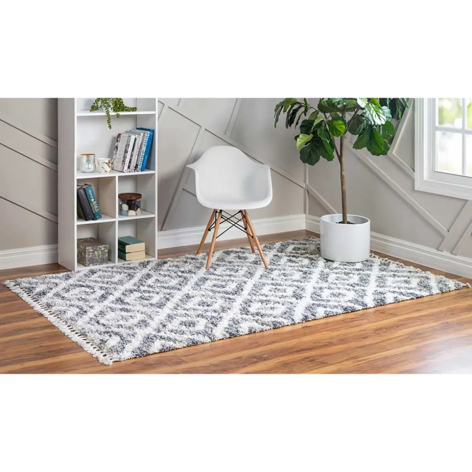 Teppich mit handgeflochtenen Fransen in Creme und Grau - Juwan