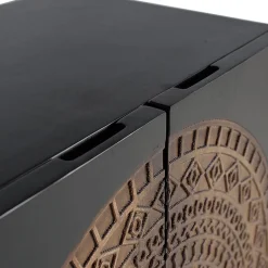 4-türige Design Kommode mit Mandala Schnitzerei - Synessa